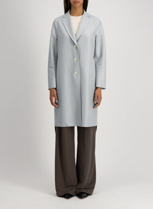 Overcoat in light pressed wool