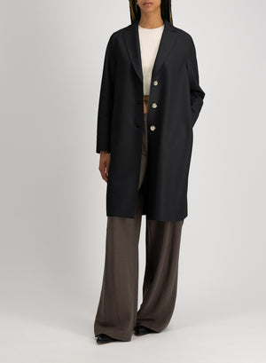 Overcoat in light pressed wool