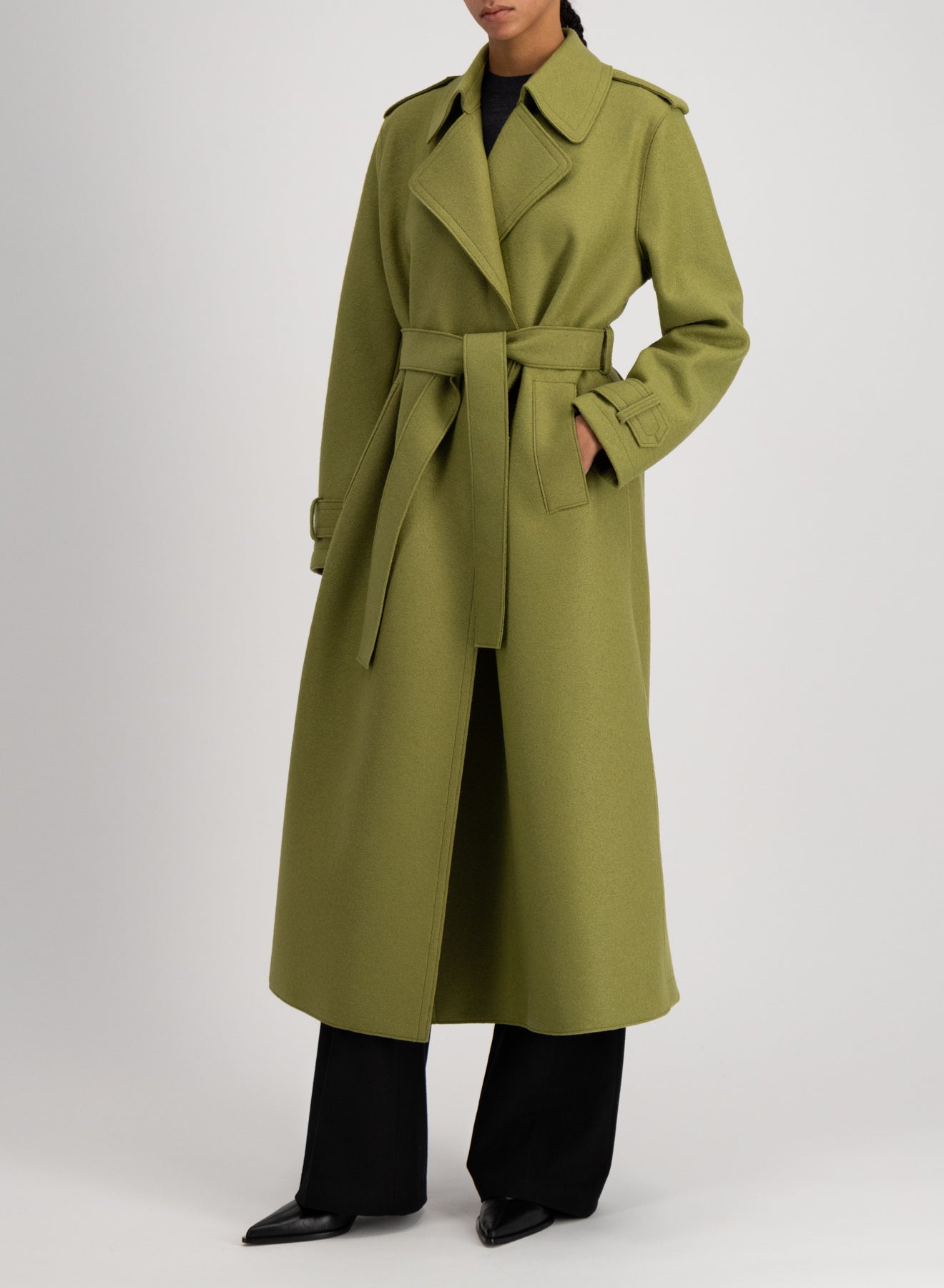 Long trench with double stitching pressed wool