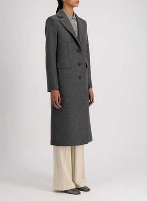 Coat with shoulder pads pressed wool