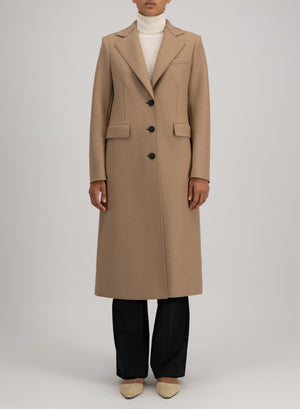 Coat with shoulder pads pressed wool