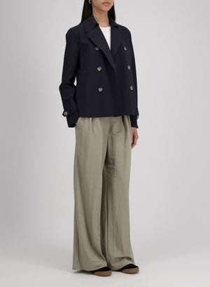 Cropped trench scuba