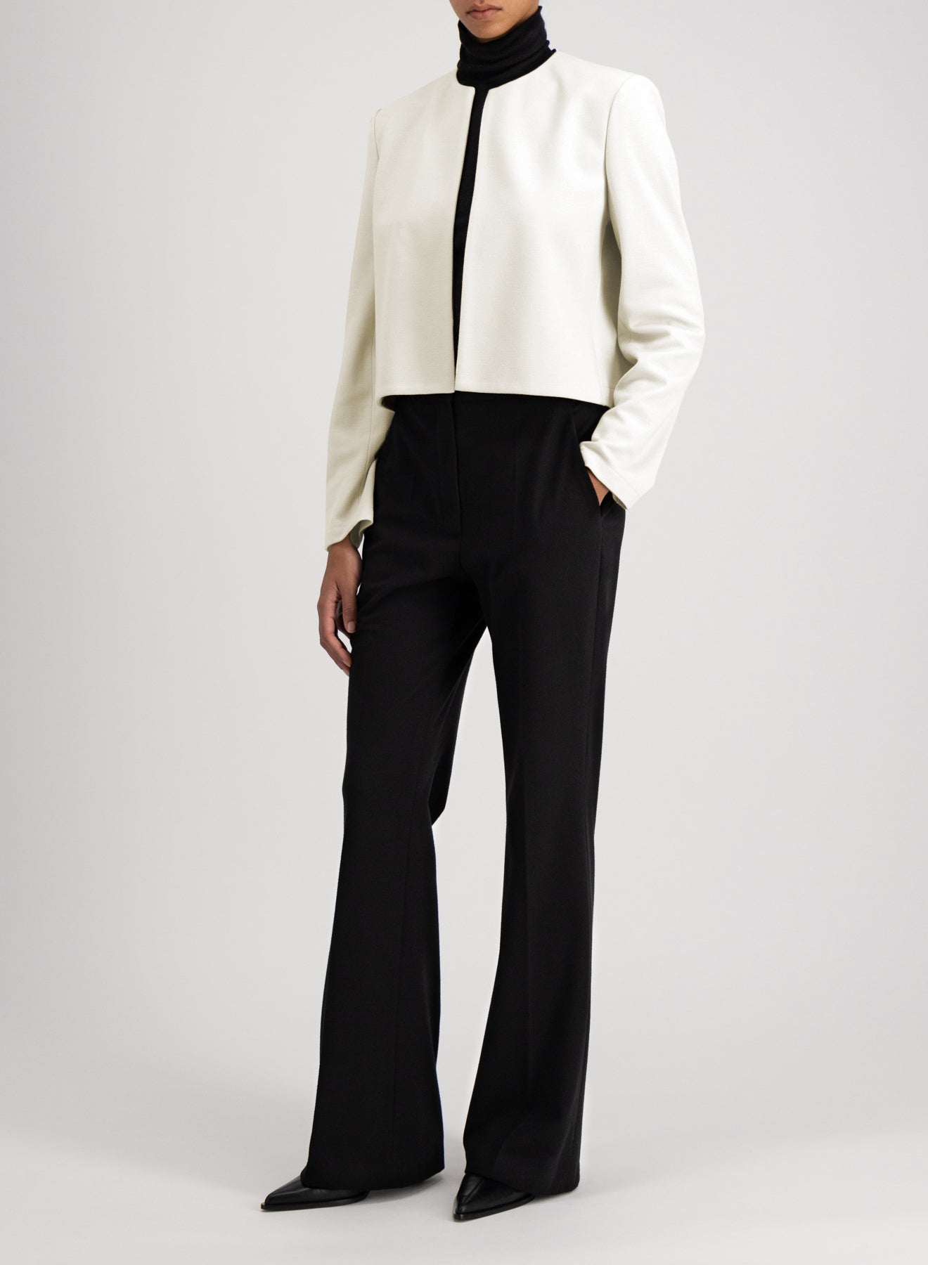 Collarless jacket superfine merino