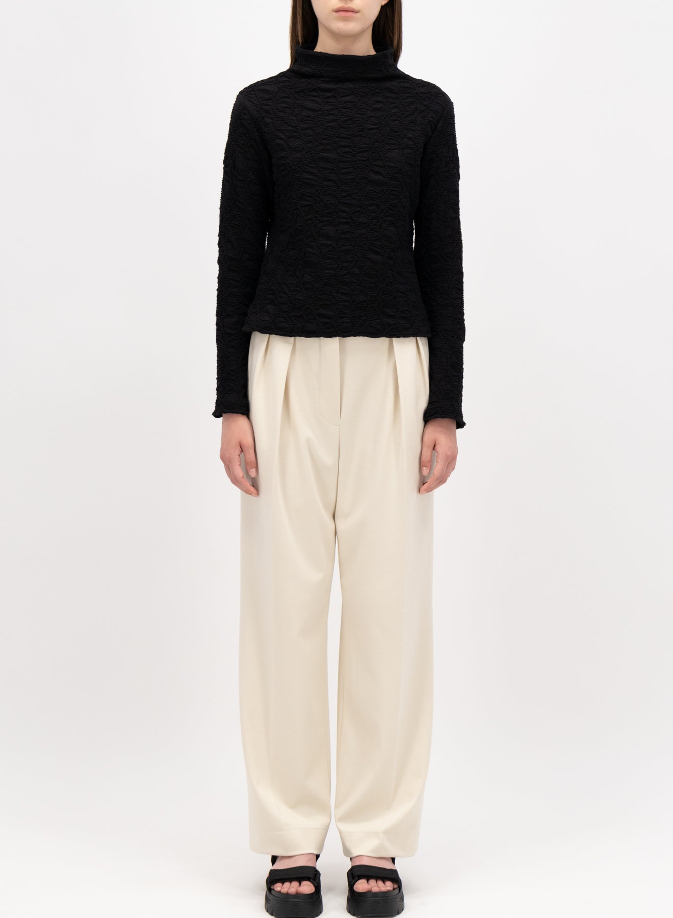 funnel neck top knotted jersey