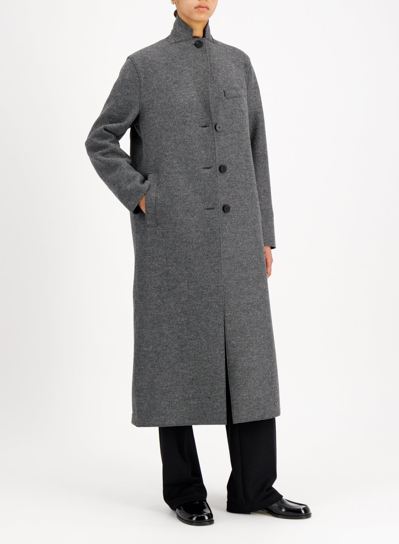 Long topcoat in pressed wool
