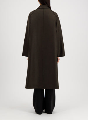 Balmacaan in pressed wool with quilted lining