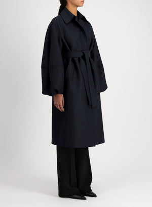 Puff sleeves coat in pressed wool
