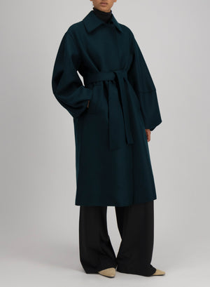 Puff sleeves coat in pressed wool