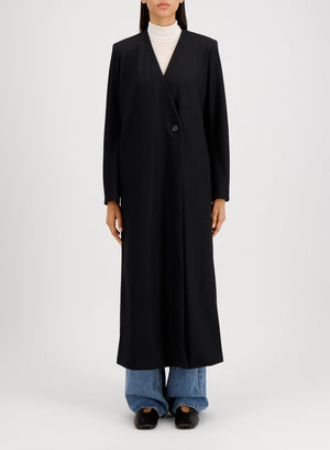 Uncollared coat in superfine merino