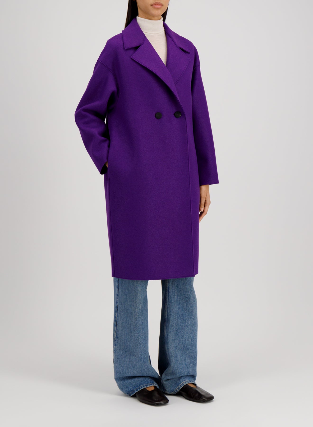 Dropped shoulder coat pressed wool