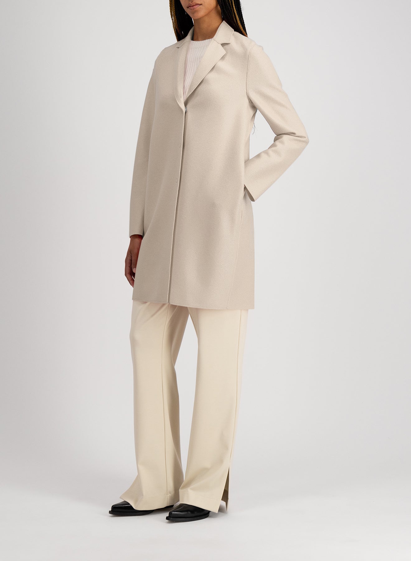 Cocoon coat in light pressed wool