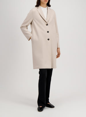 Overcoat in light pressed wool