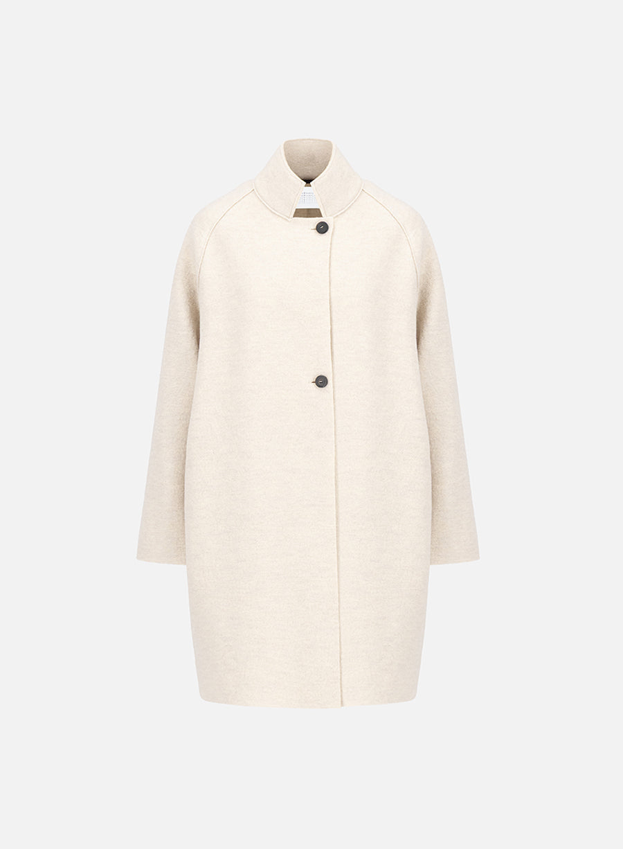 Raglan cape in boiled wool