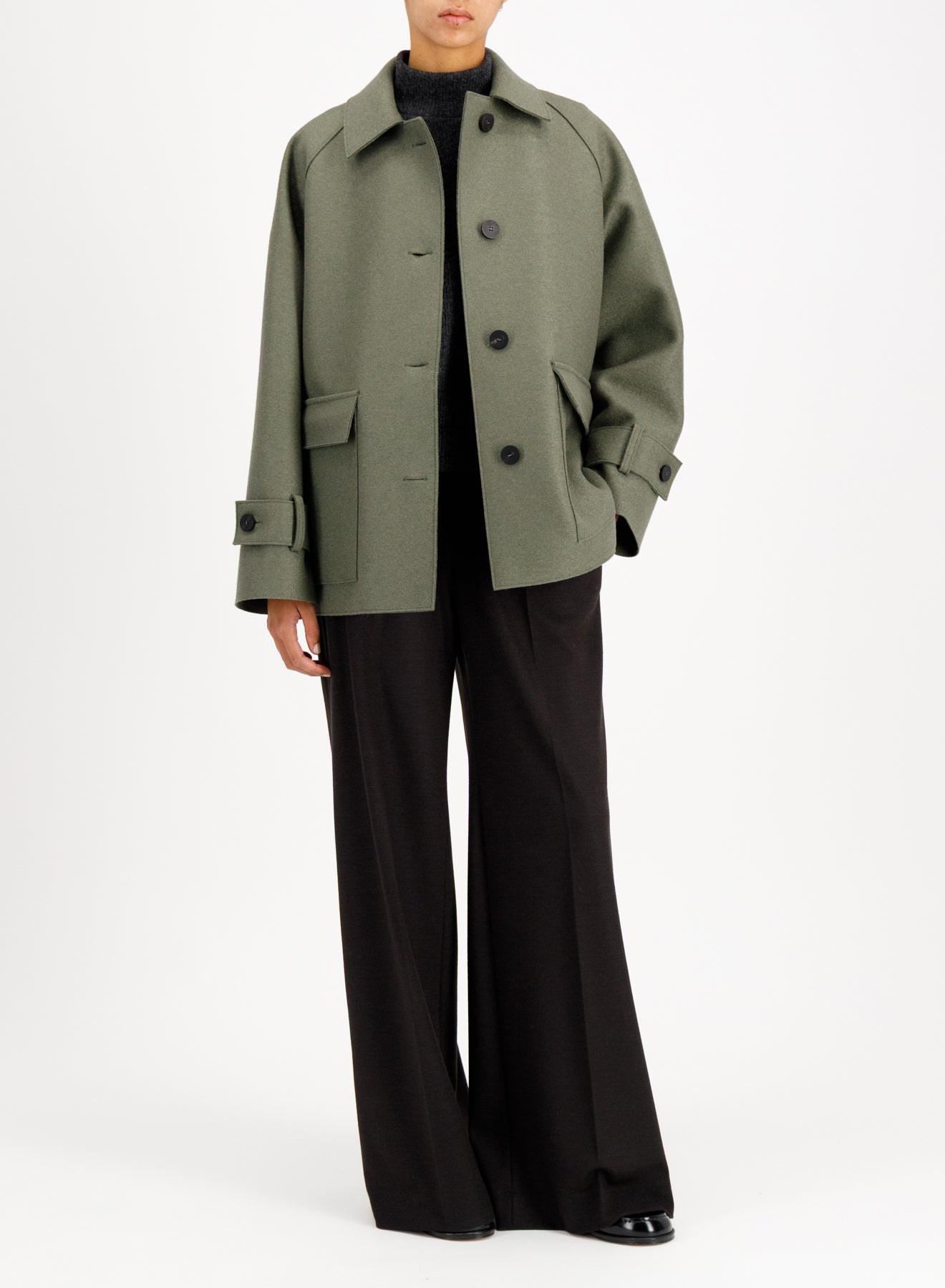 Raglan jacket with quilted lining