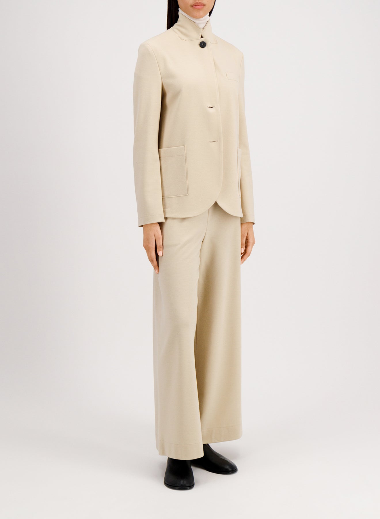 Stand up collar blazer in superfine merino