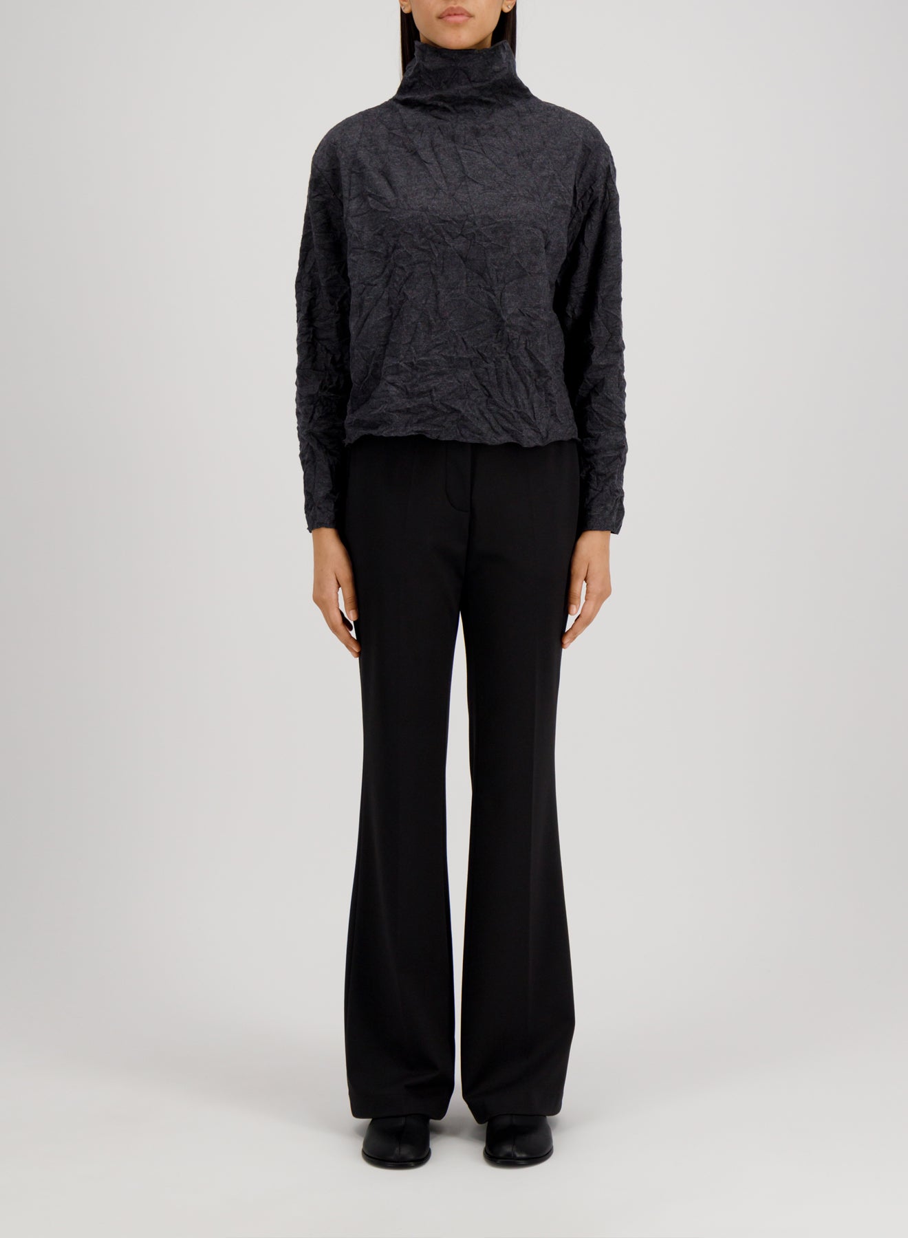 Turtleneck creased wool