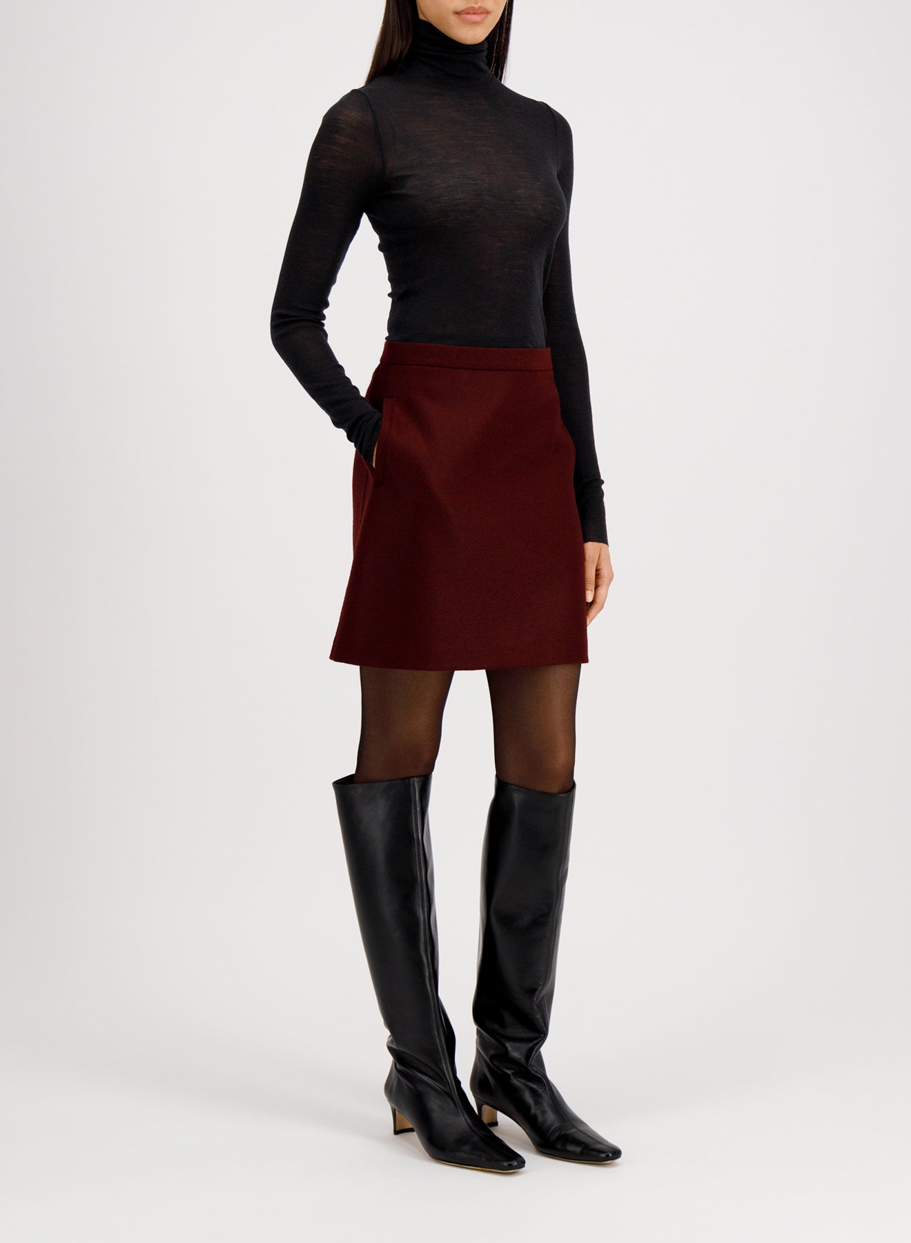 Mini skirt light pressed wool