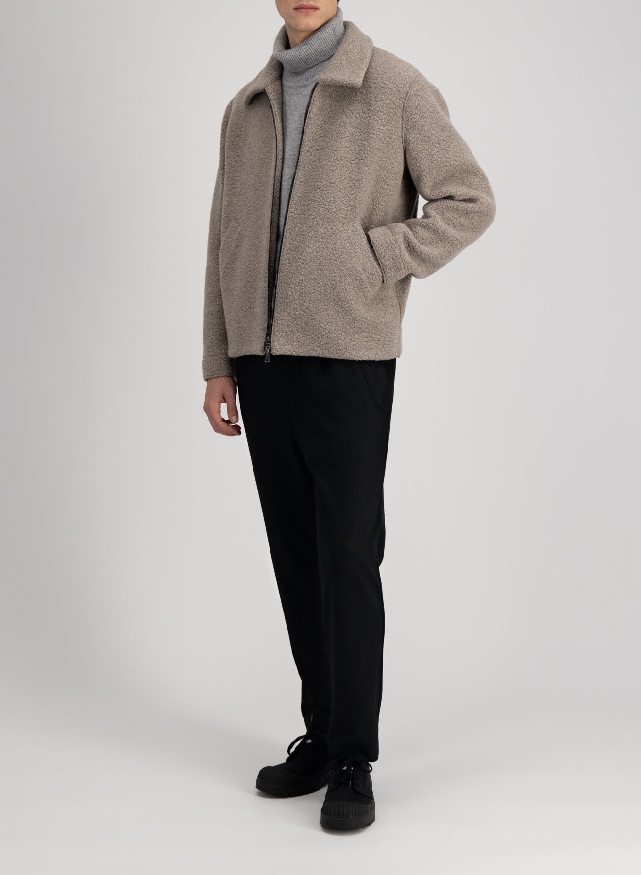 【Harris Wharf London 】クロップド ファンネル ジャケット Harris Wharf London 】クロップド ファンネル ジャケット