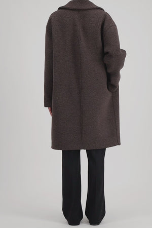 Dropped shoulder coat in double crafted with Loro Piana fabric