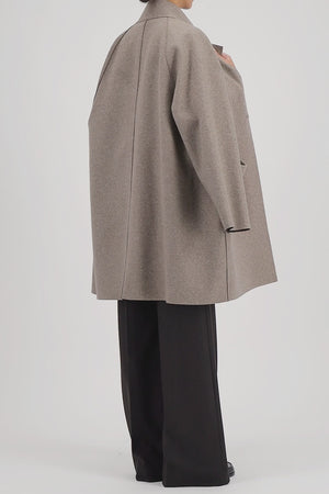 Reversible raglan cape double crafted with Loro Piana fabric