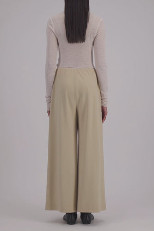 Wide-leg cropped trousers in superfine merino