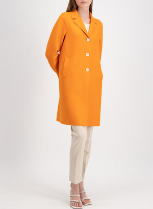 Boxy coat in light pressed wool