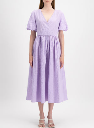 Dress with puff sleeves in creased cotton